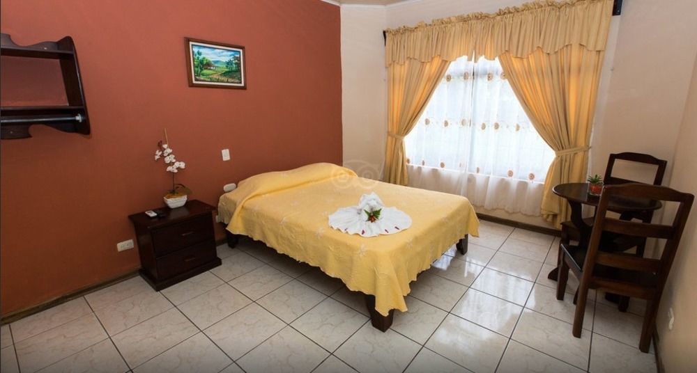 Hotel Vista Del Cerro La Fortuna 외부 사진